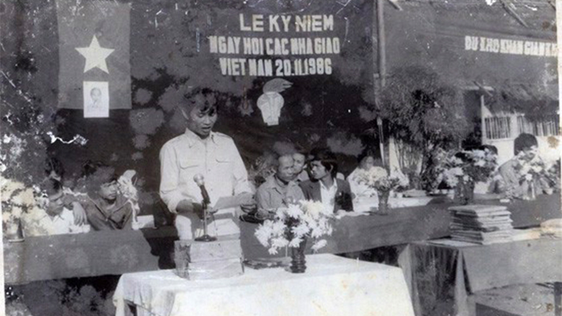 Một lễ kỷ niệm ngày 20/11 được tổ chức vào năm 1986